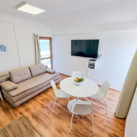 Umag Center Seafront Seaview Old Town Apartment 1 Exterior photo