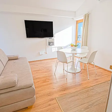 Umag Center Seafront Seaview Old Town Apartment 1 Exterior photo