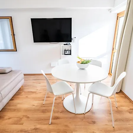 Umag Center Seafront Seaview Old Town Apartment 1 Exterior photo